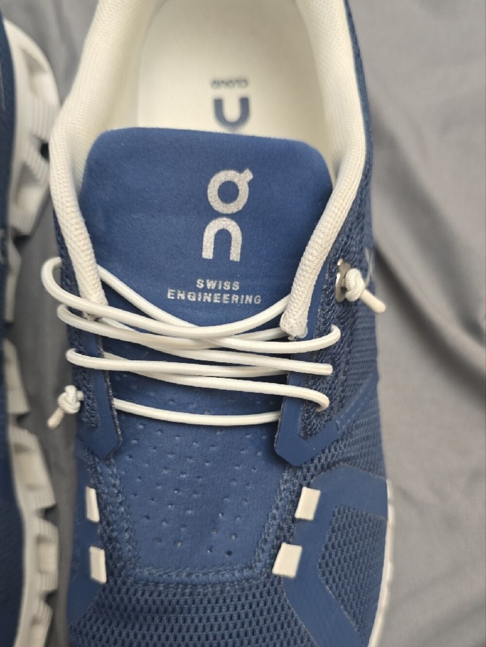 On Running Women's Cloud Sneakers in Navy and White - Picture 2 of 6